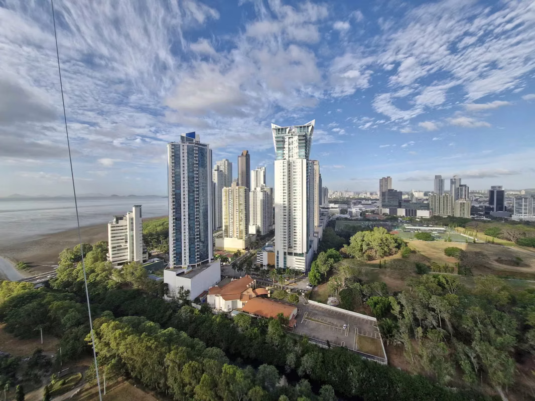 ARIA $1,020,000 358m2 4 recs - foto 1