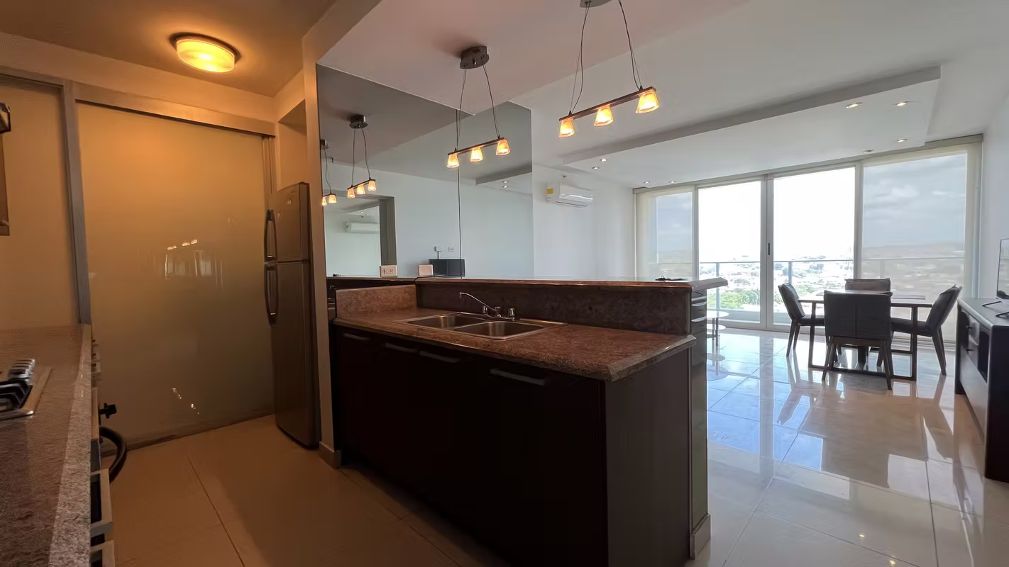 Se alquila apartamento 2 recámaras, 2 baños, balcón, CBE, Costa Del Este - foto 1