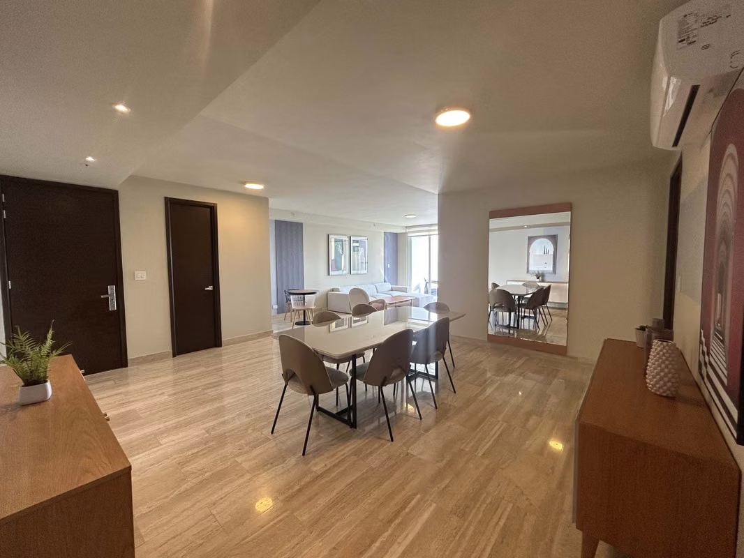 Vendo apartamento en The Regent en Costa del Este Amoblado - foto 1