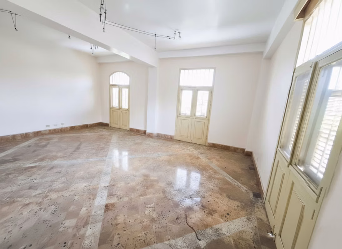CASCO ANTIGUO APARTAMENTO EN VENTA - photo 1