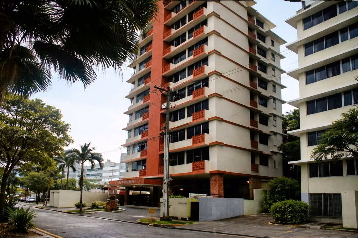 Apartamento Amoblado en Marbella frente al Parque ID 25498 - foto 1