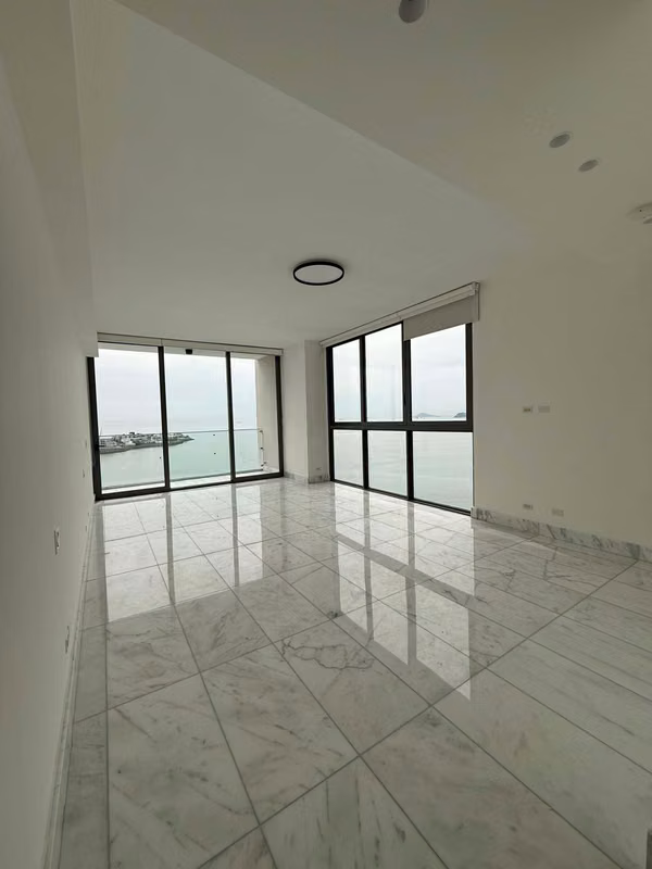 Alquilo apartamento en el PH Sea Point - photo 1
