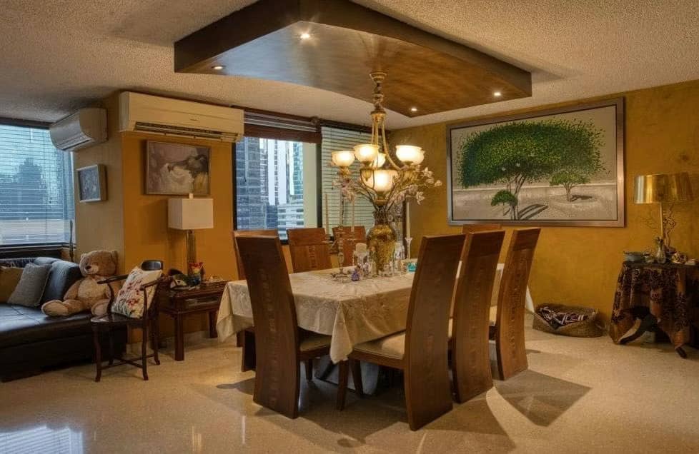 Amplio Apartamento en Obarrio! Remodelado! Línea Blanca Completa! - foto 1