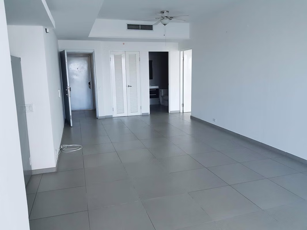 Venta de Apartamento en Avenida Balboa Ph Yacht Club Mts2: 147 PD - photo 1
