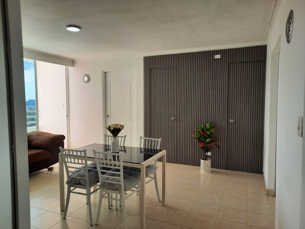 CENTRICO Ph Majestic Gardens T200 Hermosa Vista de la Ciudad Se vende BP - foto 1