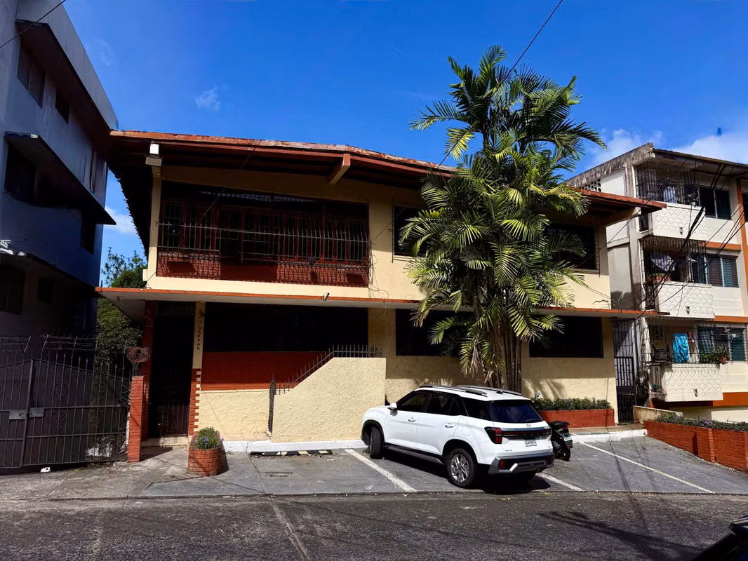 Apartamento de 140m2 en Bella Vista - Recién Remodelado y Amplio - foto 1