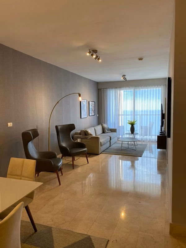 Alquilo apartamento en Ph Yoo 1 recámara amoblado frente al mar - foto 1