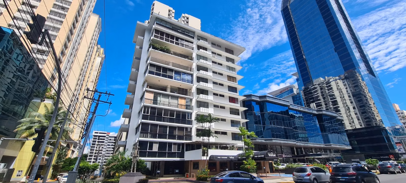 Venta de apartamento Amoblado  total en Obarrio - photo 1