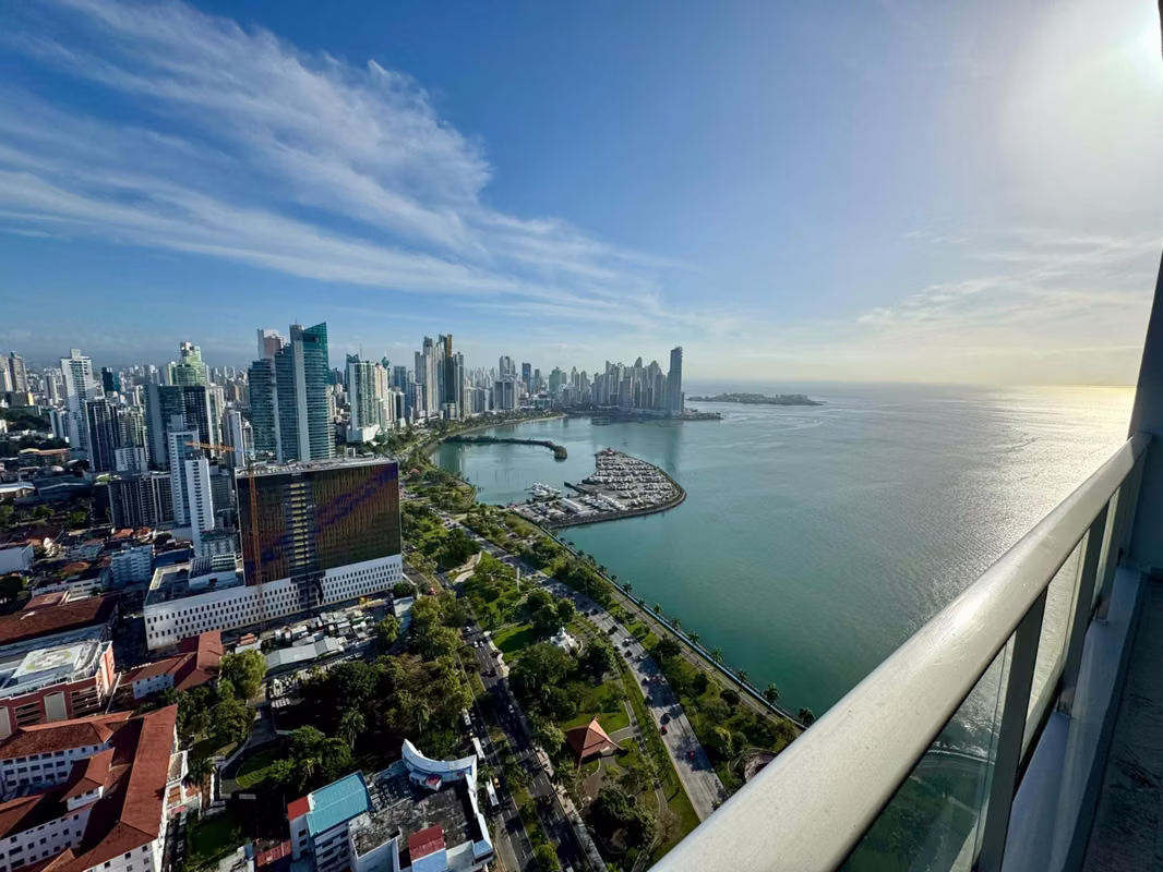 Venta de Apartamento en Ph Destiny - photo 1