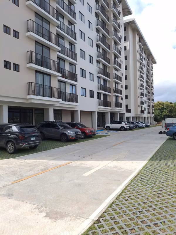 VENDO APARTAMENTOS EN METRO CITY TOWER - photo 1