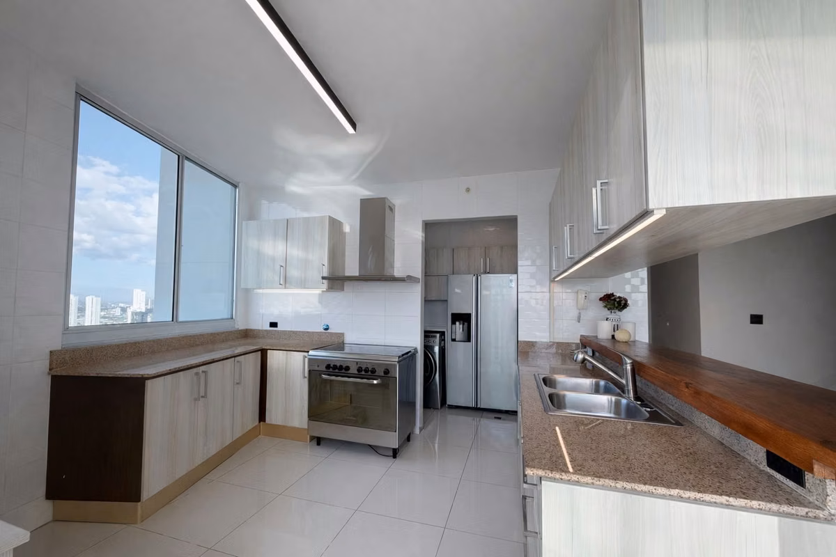 EN VENTA SAN FRANCISCO PARK LOFT PISO ALTO - foto 1
