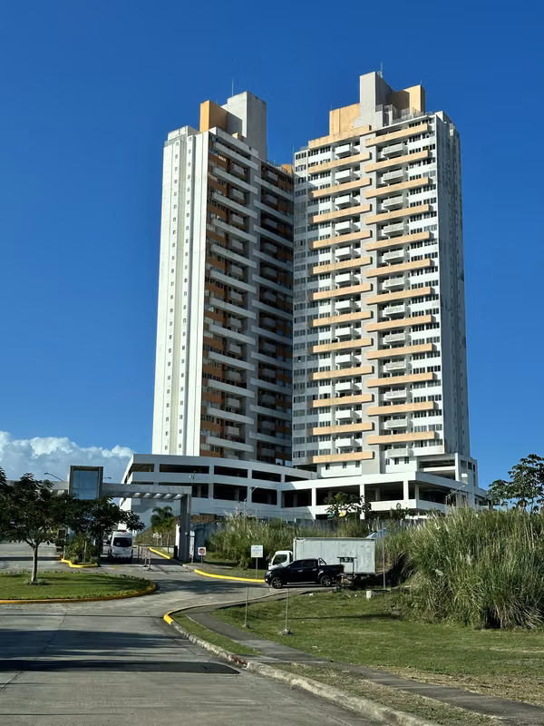 VENDO APARTAMENTO EN EL CRISOL - photo 1
