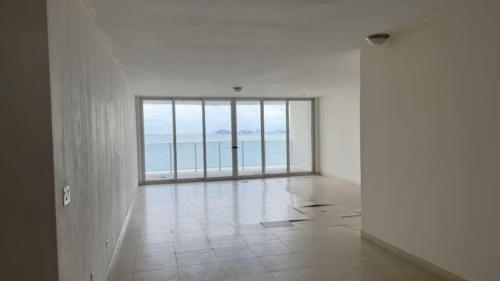 Melissa Foster Luxury Vende Apartamento en Ave. Balboa PH Waters on The Bay - photo 1