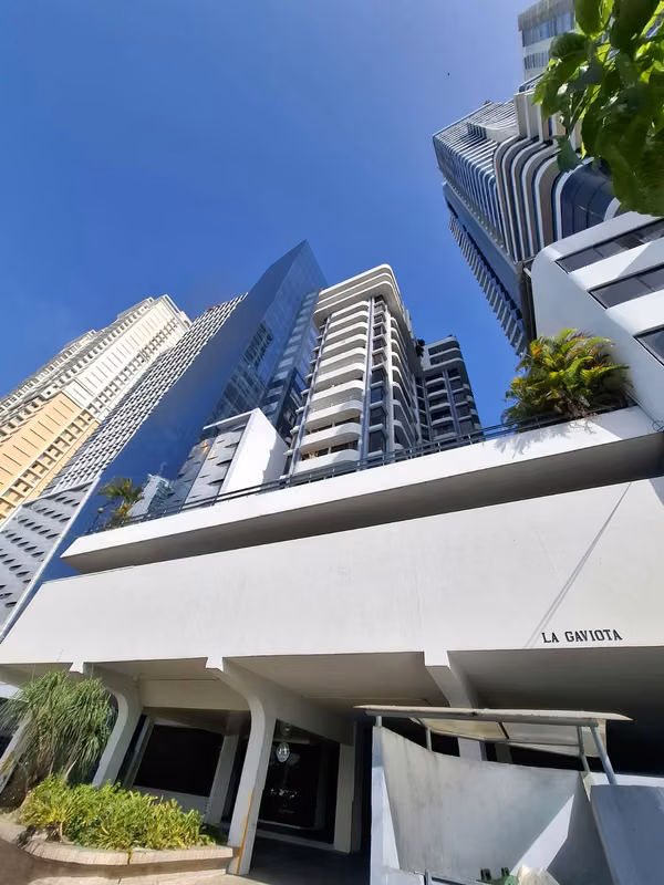 Venta de Apartamento en Ave. Balboa, PH La Gaviota, 176m2 - foto 1