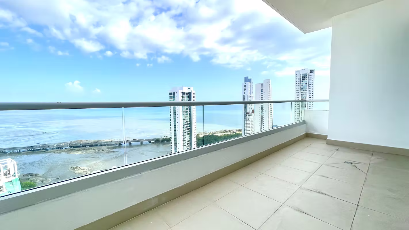 Venta Lujoso apartamento  Vista al mar en Coco del Mar 25*6435Mfk - foto 1