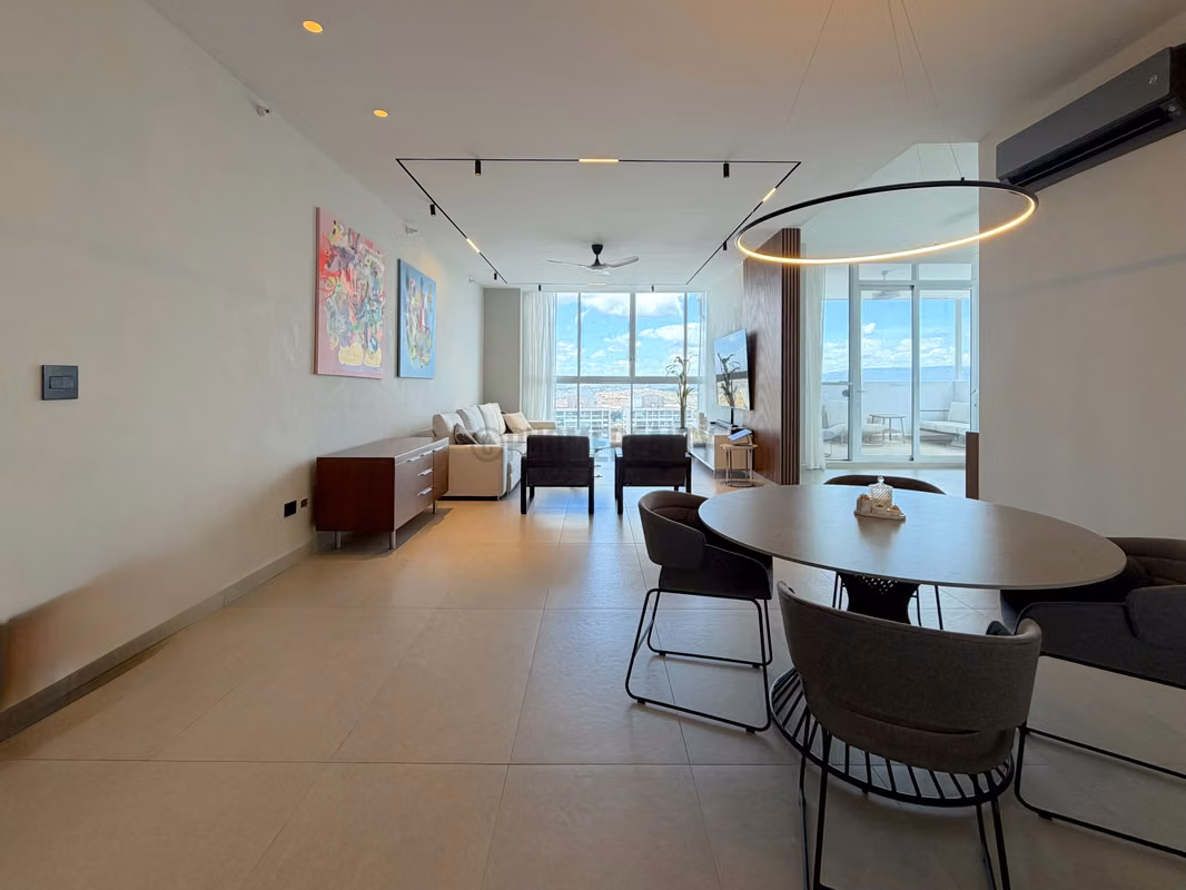 Apartamento en venta en Costa del Este Panamá – 335 m², 3 habitaciones y doble terraza - foto 1