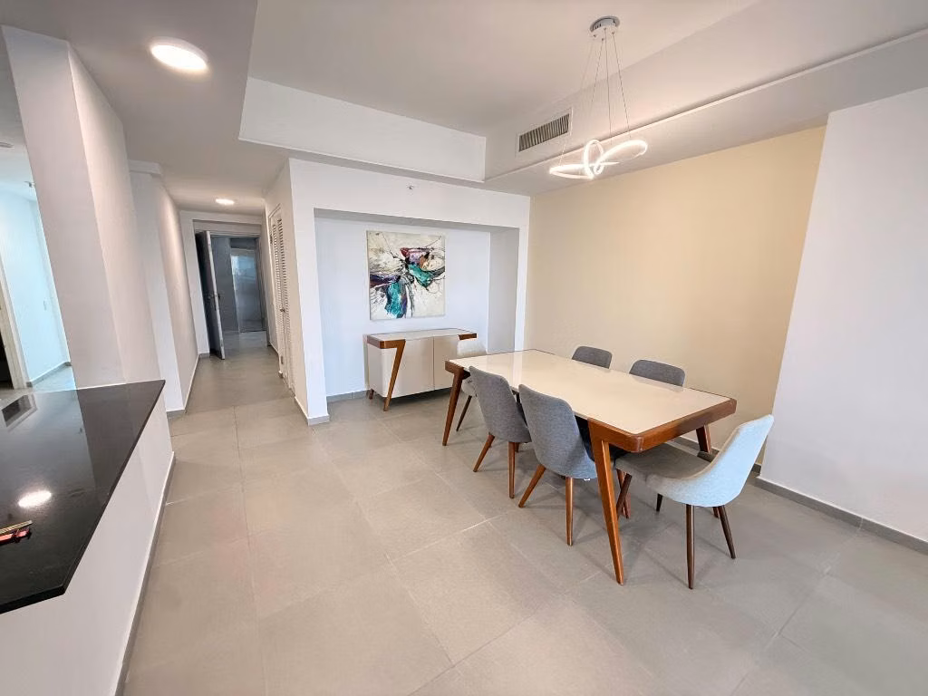Vendo o Alquilo Apartamento en Ave Balboa - foto 1