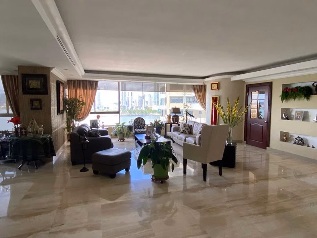 600 m2 PAITILLA 5 REC 5 BA 3 PARKING - cercano a Punta Pacifica, Avenida Balboa, Marbella - photo 1
