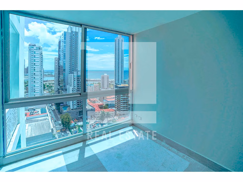 Apartamento en PH Azurre 42 - photo 1