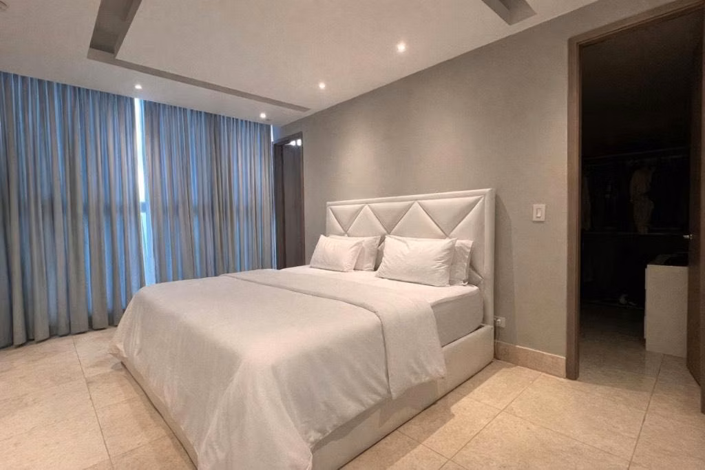 Venta Deluxe Residences - photo 1