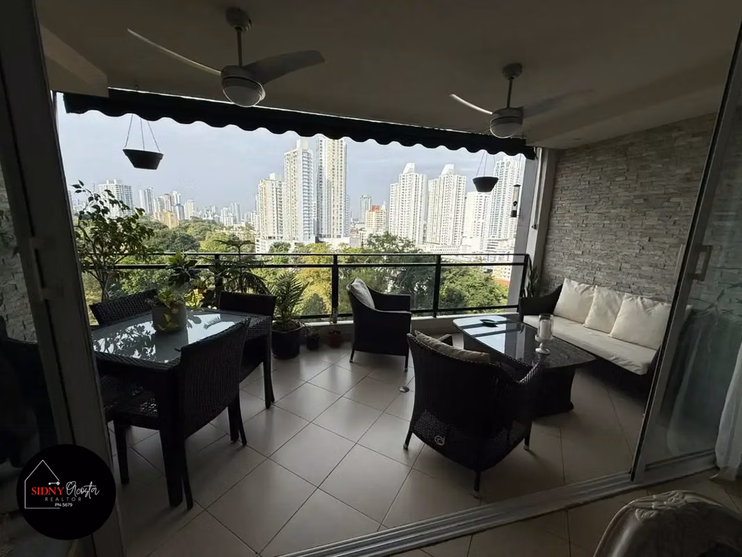 Venta Apartamento Frente al Parque Omar/Apartment For Sale at the Park - photo 1