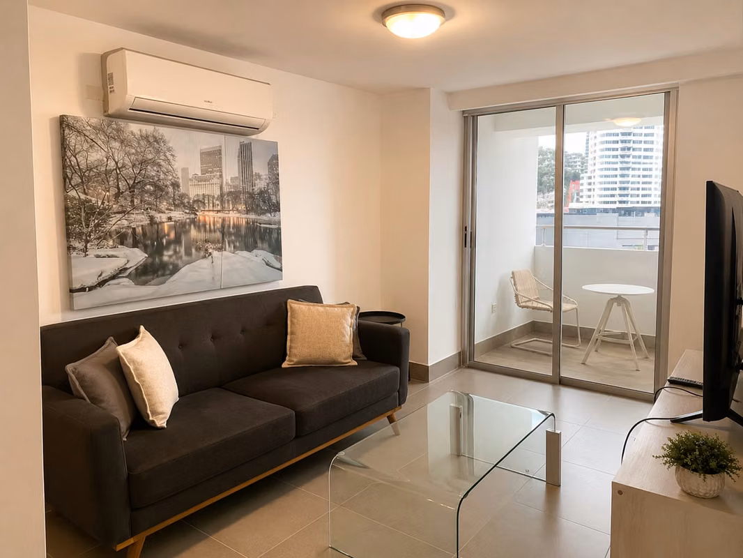 ALQUILER APARTAMENTO AMOBLADO 3R BELLA VISTA PH ALTAMIRA RESIDENCES AK - foto 1
