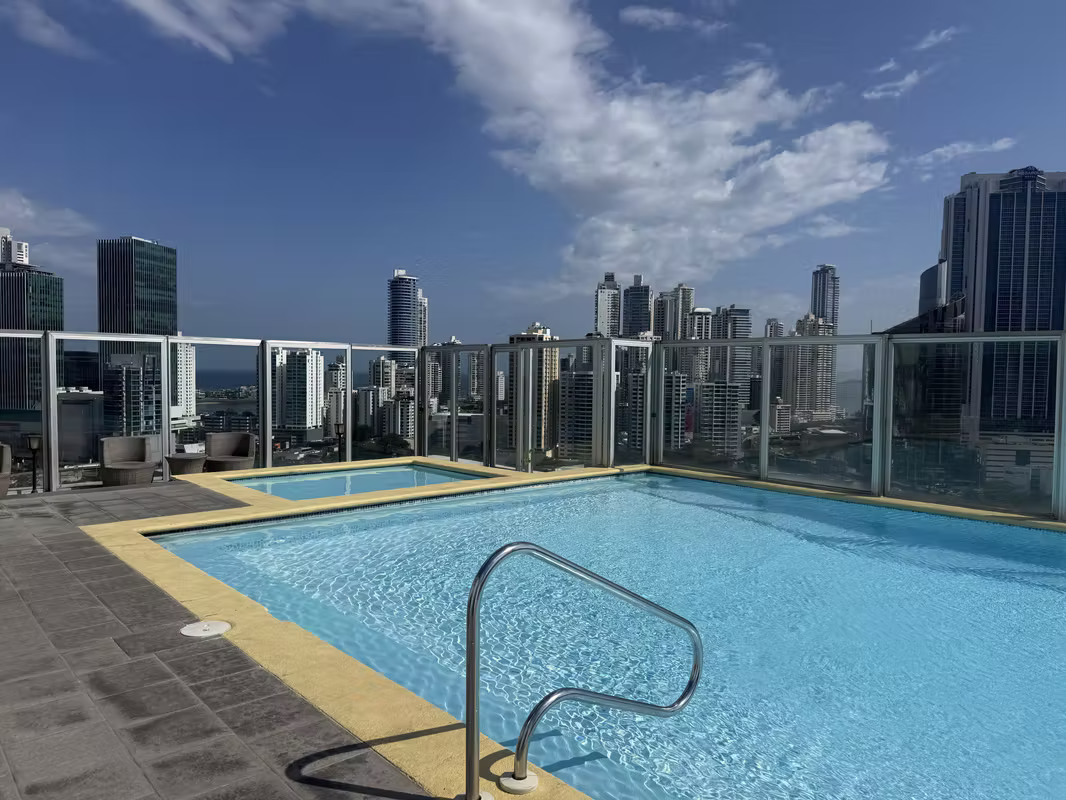 SE VENDE APARTAMENTO THE ONE negociable - photo 1