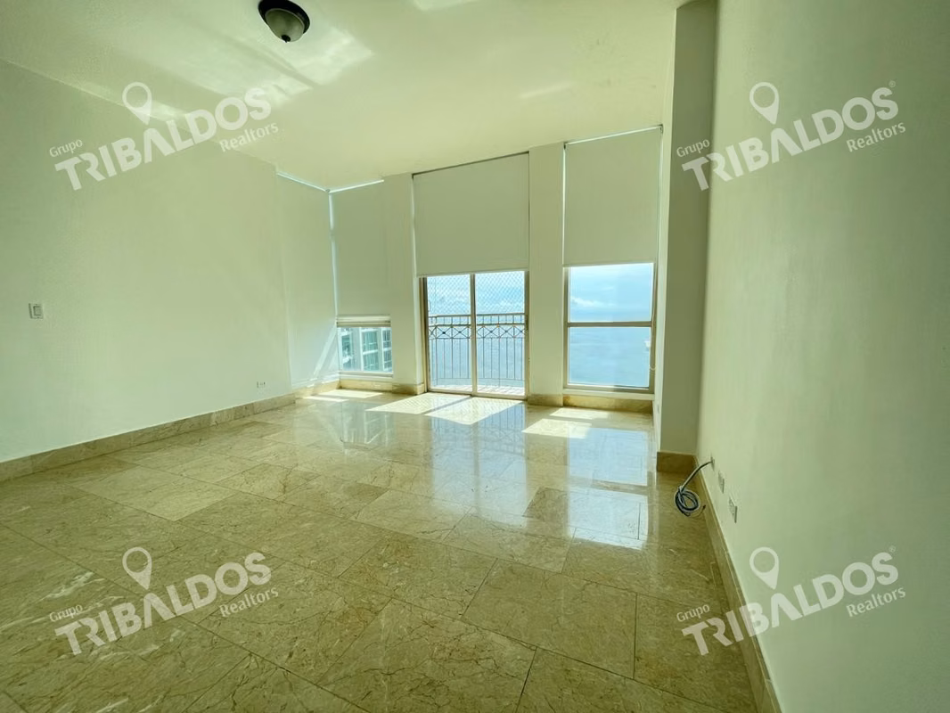 Venta de apartamento en Punta Pacífica, PH Pacific Point - photo 1