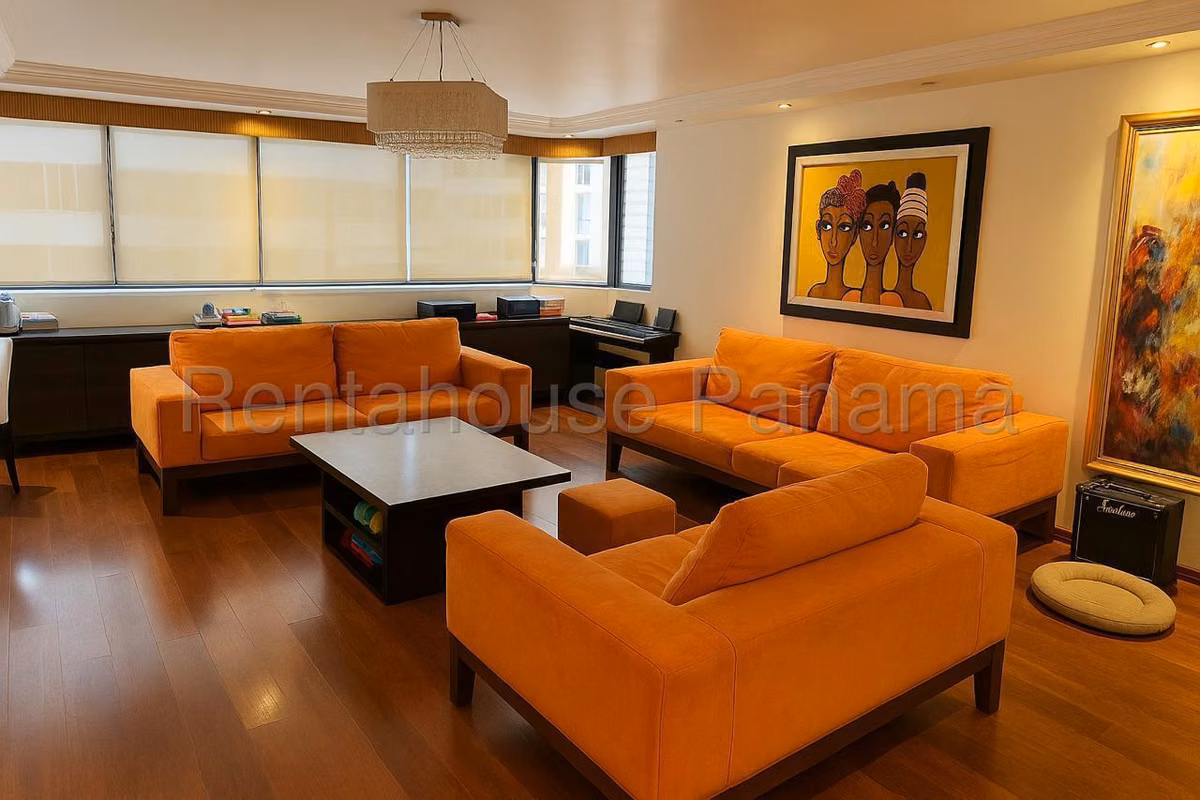 Apartamento en Venta en Marbella MPM 26-3041 - photo 1
