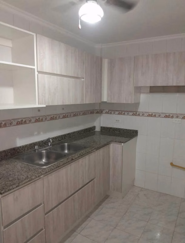 VENDO APARTAMENTO 119 METROS MIRAFLORES - foto 1
