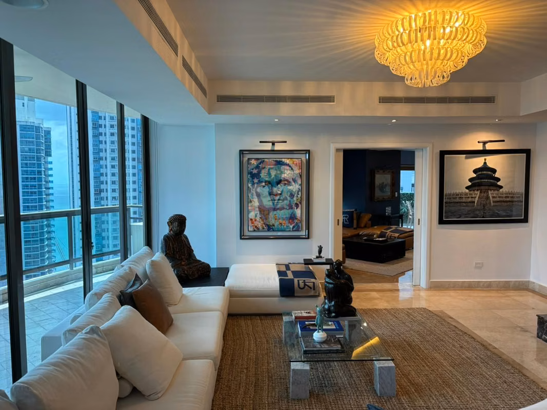 Moderno Penthouse de 2 niveles a la venta en Ocean Park Torre 2 - foto 1