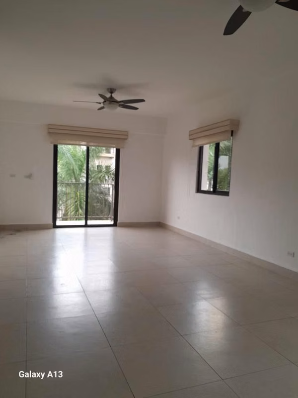 Hermoso Apto en Embassy Village - foto 1