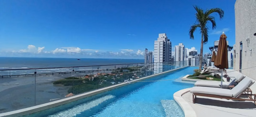 Alquiler de apartamento en Ph. Dovle Cincuentenario en Coco del Mar - foto 1