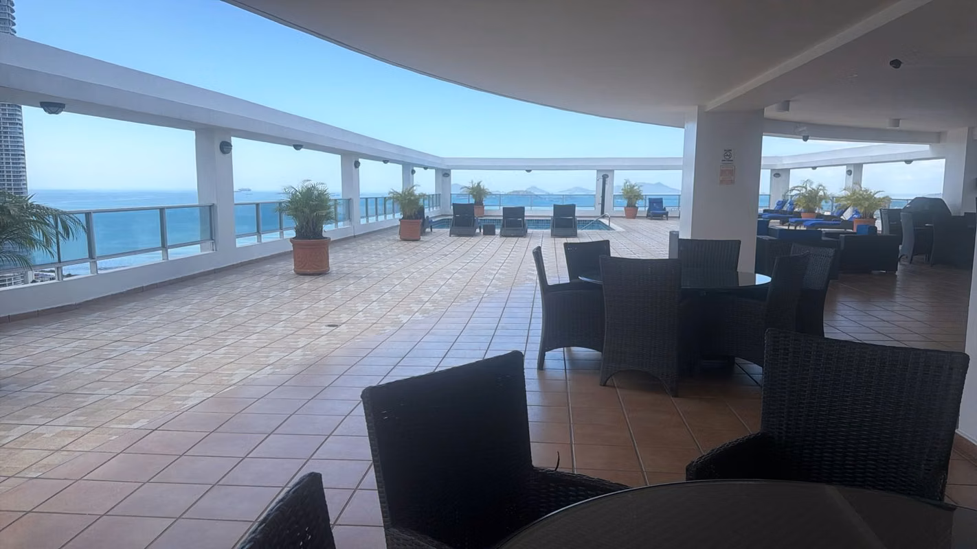Venta de Apartamento PH BAYFRONT TOWER - Frente a la Cinta Costera - foto 1