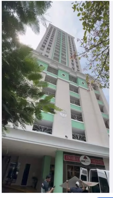 VENDO VÍA ARGENTINA PH PLAZA 77 - foto 1