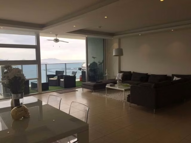 Encantador Apartamento PH Waters on the Bay Avenida Balboa Bella Vista  - Amoblado - foto 1