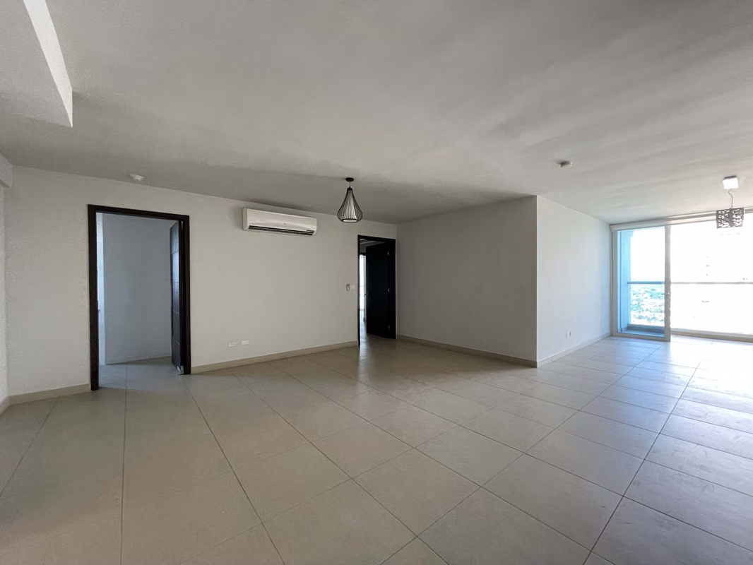 SE VENDE APARTAMENTO EN COSTA DEL ESTE - foto 1