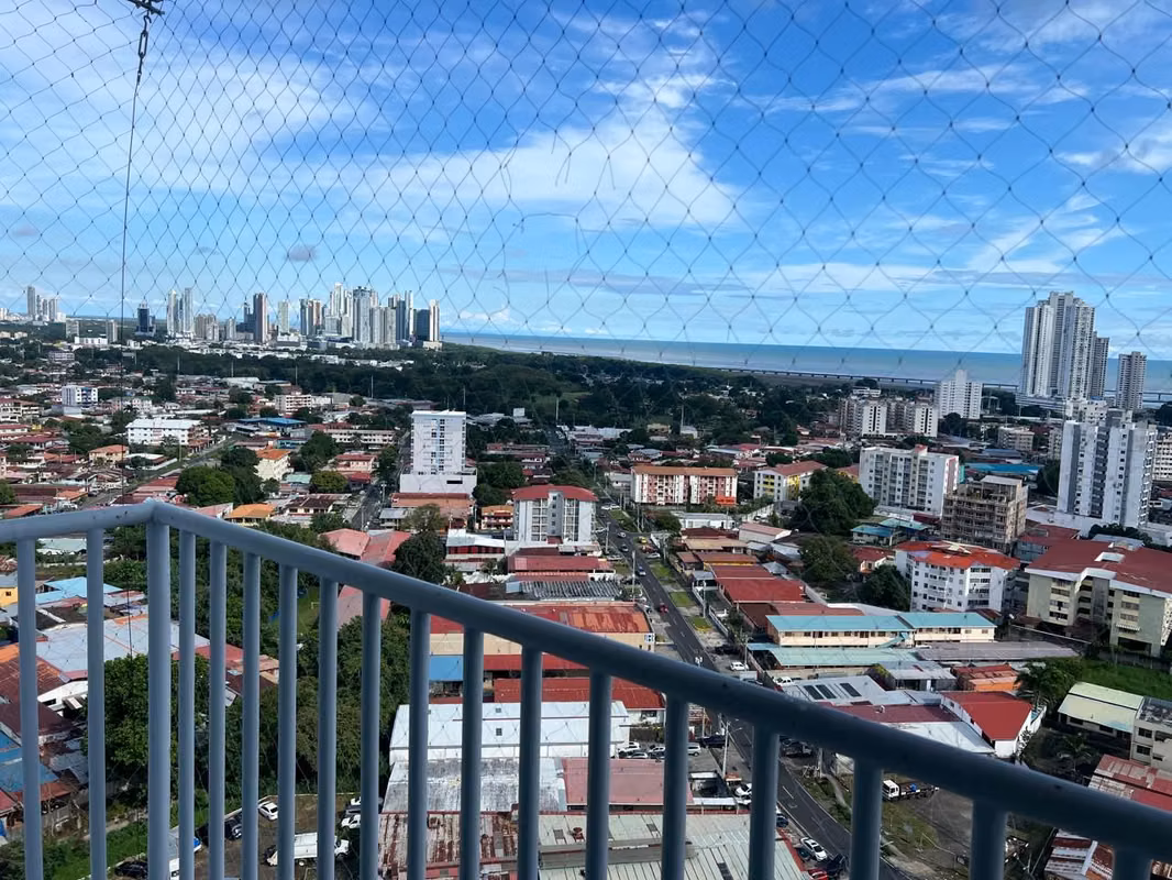 ALQUILER APARTAMENTO PARQUE LEFEVRE SAN FRANCISXO - foto 1