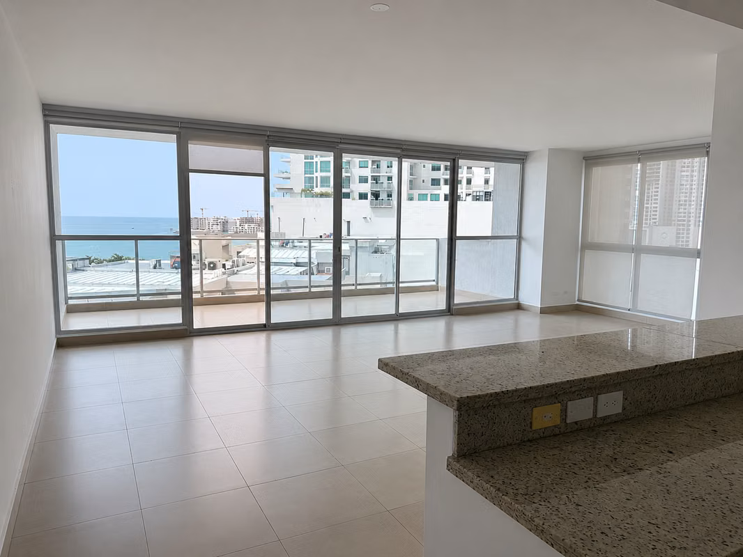 Alquiler Oceanaire Pta Pacifica 205m² 2 rec $2,300 - photo 1