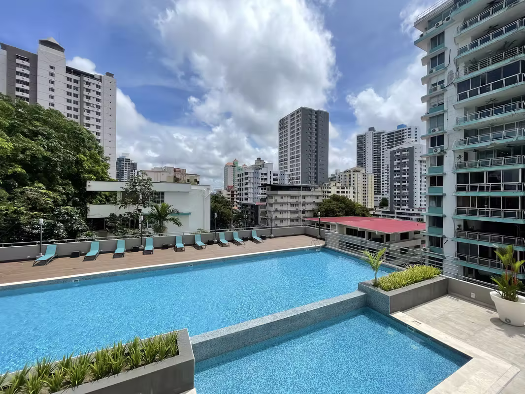 VENTA | Luxor 200, El Cangrejo | 84m² | 2 Rec, 2 Baños, Balcón | Amoblado | 1 Parking | $180,000 - photo 1