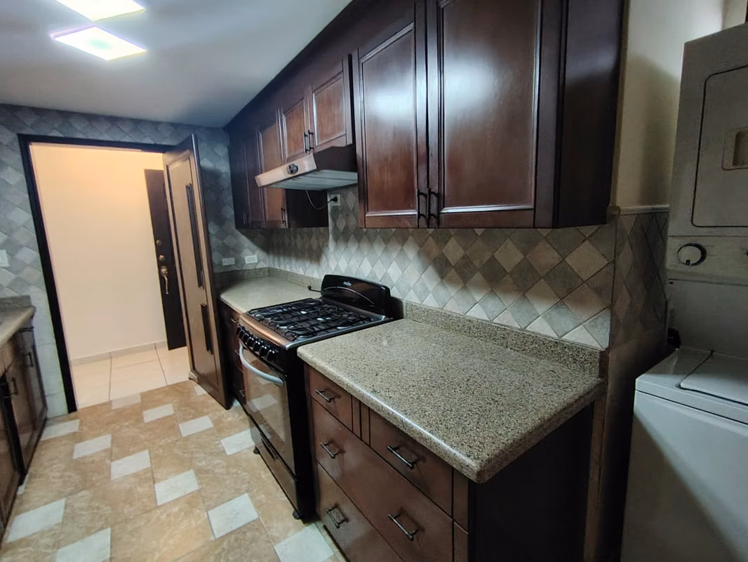 Apartamento en Venta en San Francisco | 130m² | $230,000 3 habitaciones 2 baños - foto 1