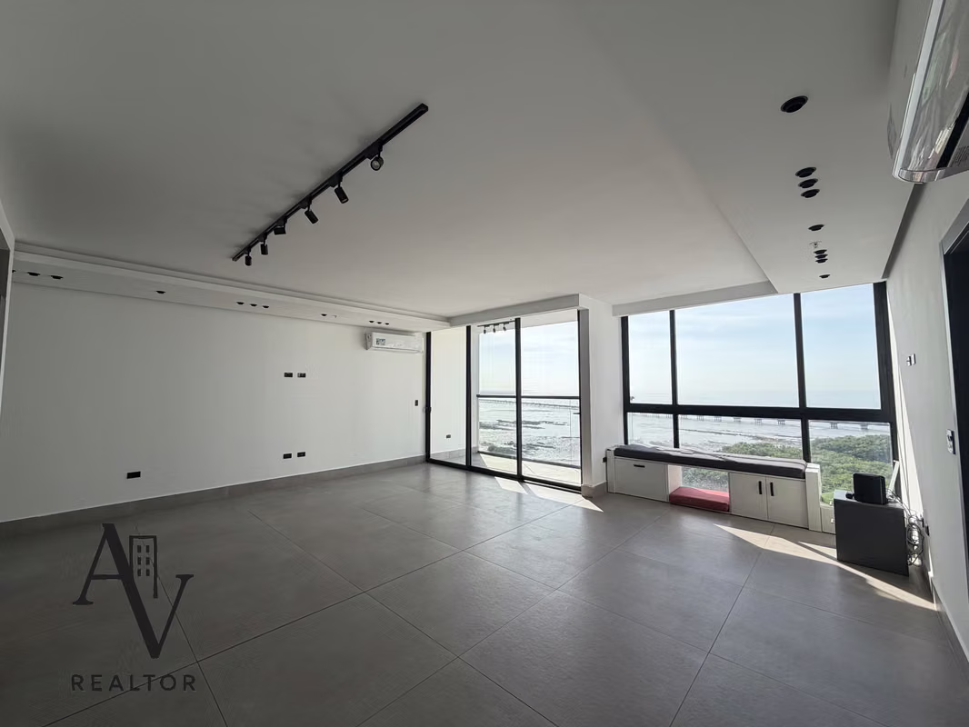 PH VICTORY SPORT | COCO DEL MAR | VISTA AL MAR | 2 PARKINGS | $355,000 - photo 1