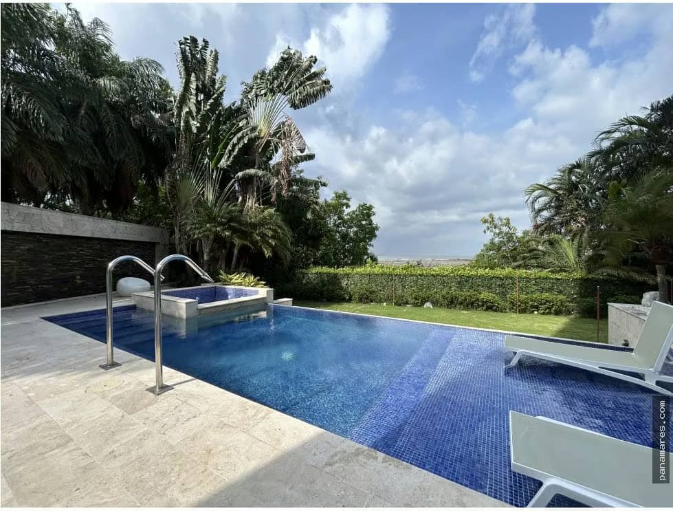 Hermoso Apartamento Amoblado - Terraza Privada Con Piscina — Apartamento en Venta - photo 1