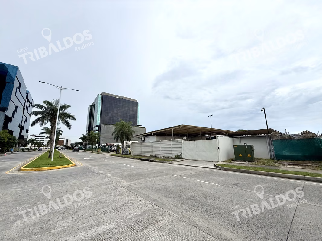 Venta de Terreno en Santa Maria Business District - foto 1