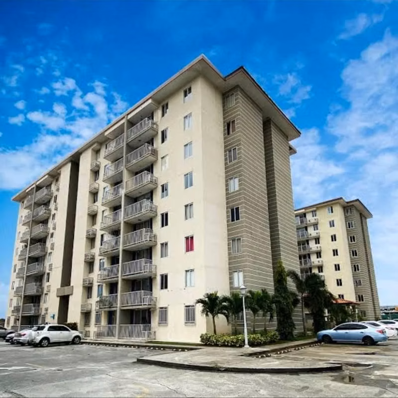 Alquilo apartamentos de 2 y 3 recamaras PH Barlovento del Este - foto 1