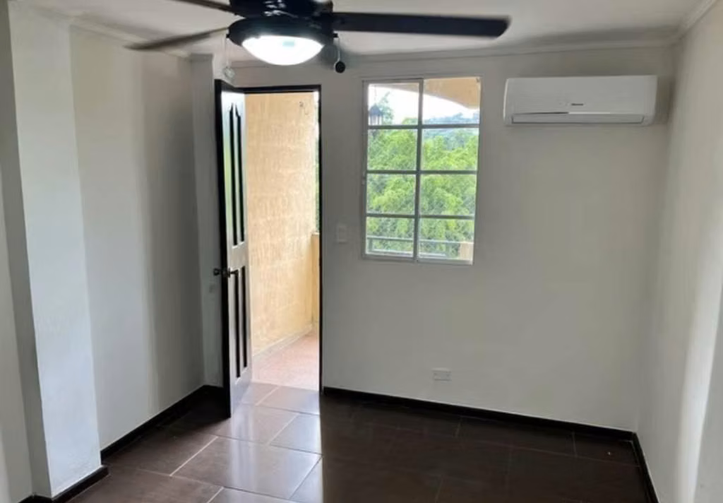 VENTA DE APARTAMENTO EN ALBROOK - photo 1