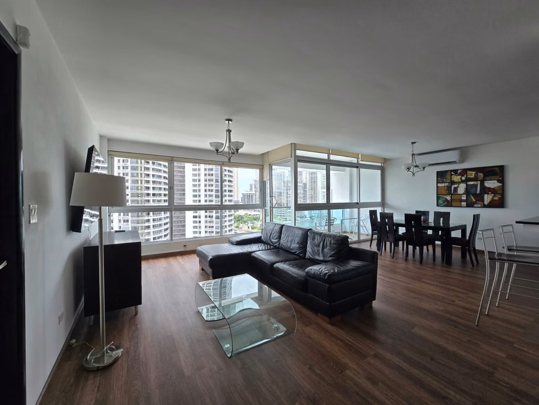 ALQUILER DE APARTAMENTO EN AVENIDA BALBOA - foto 1