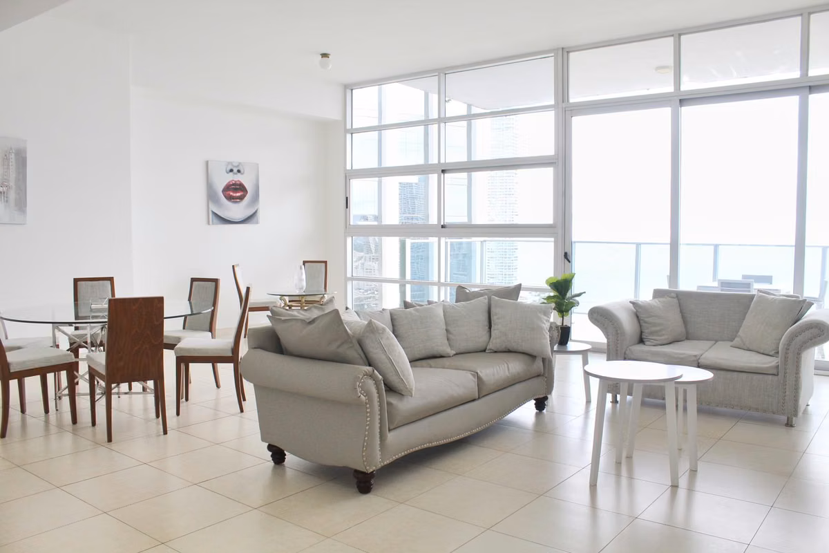 Alquiler de apartamentos de 308 mts en Ph Waters/ Avenida Balboa - foto 1