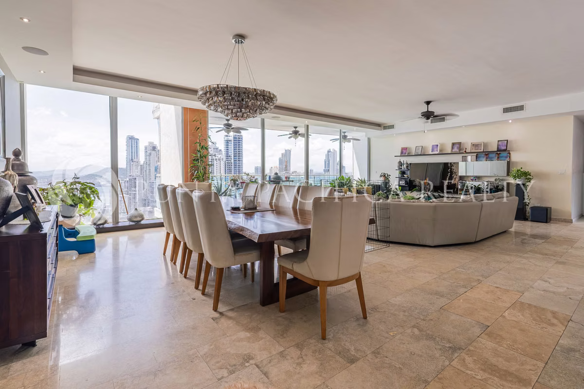 Amplio Apartamento en Venta en Aquamare, Punta Pacífica | 356 m² con Línea Blanca - foto 1