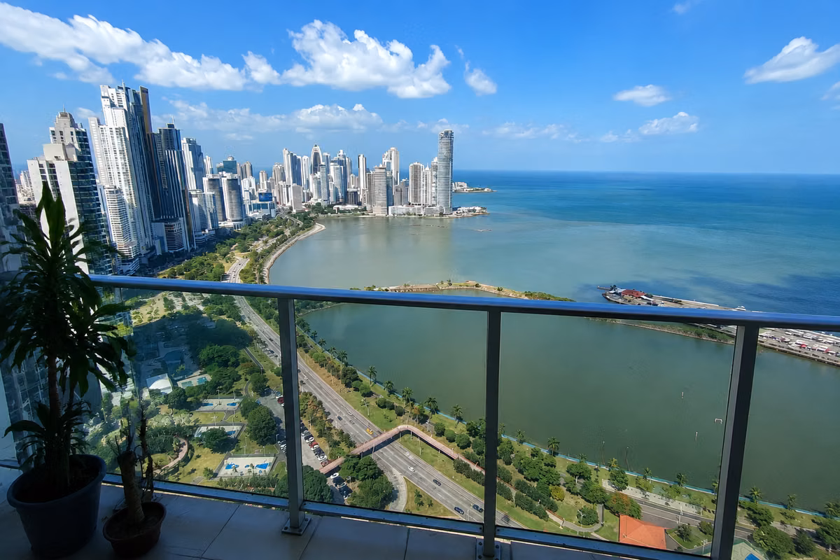 Alquiler Apartamento en Av Balboa DPA - foto 1
